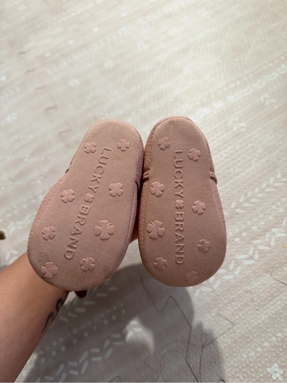 Lucky Brand Toddler Bow Strap Shoes in Dusty Pink bow